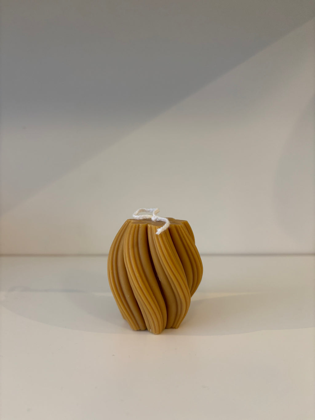 Wervelkaars - Bijenwas