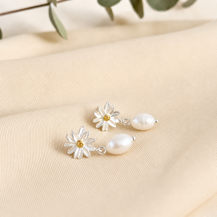 Sterling Silver Daisy Stud Earrings with Pearl - N12