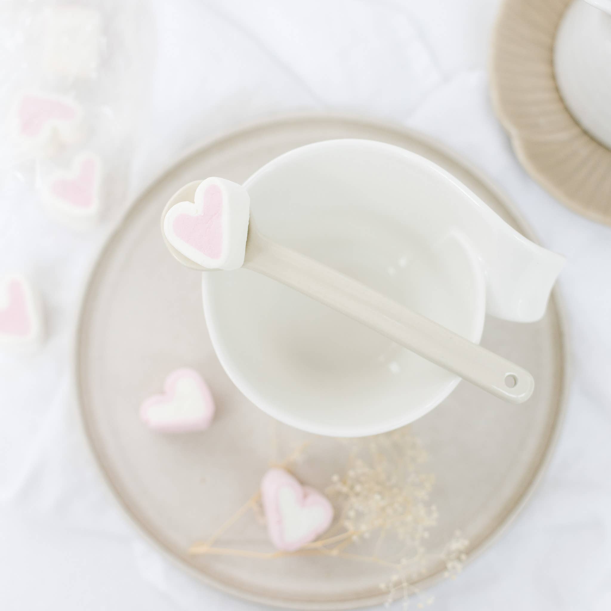 Marshmallows - "Hello Beautiful" - Harman Shop & Atelier