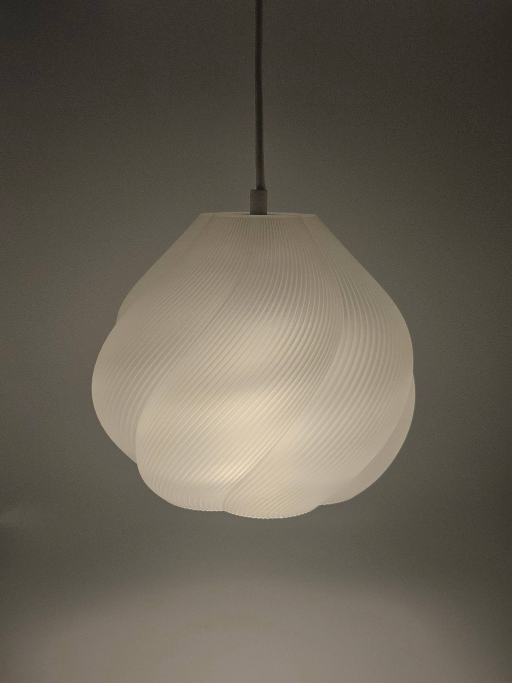 Coast Fig - Pendant Lamp - Wavy Shell