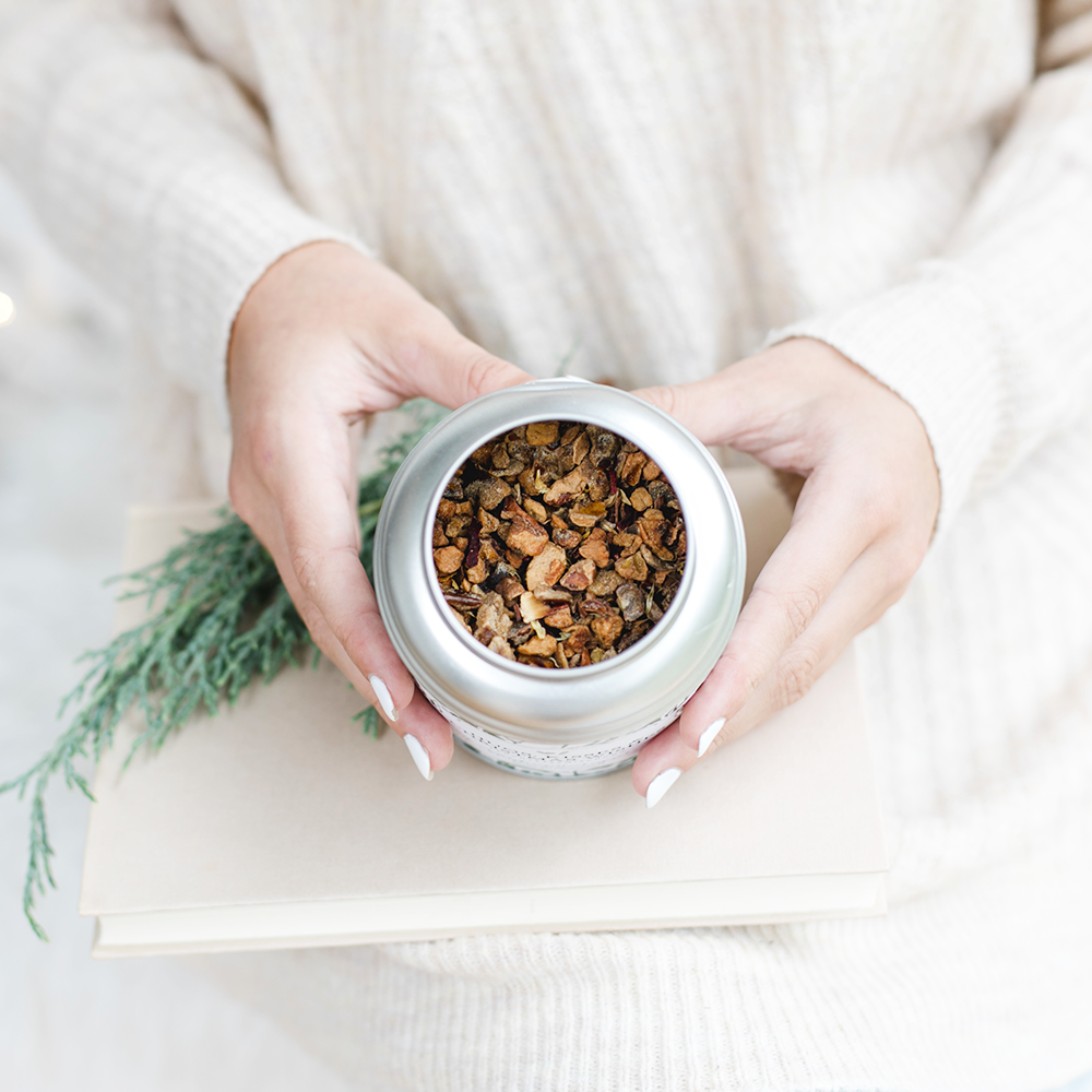 Fruit Tea Blend with Apple Crumble Cake Flavor - Hugs, Kisses & Christmas Wishes